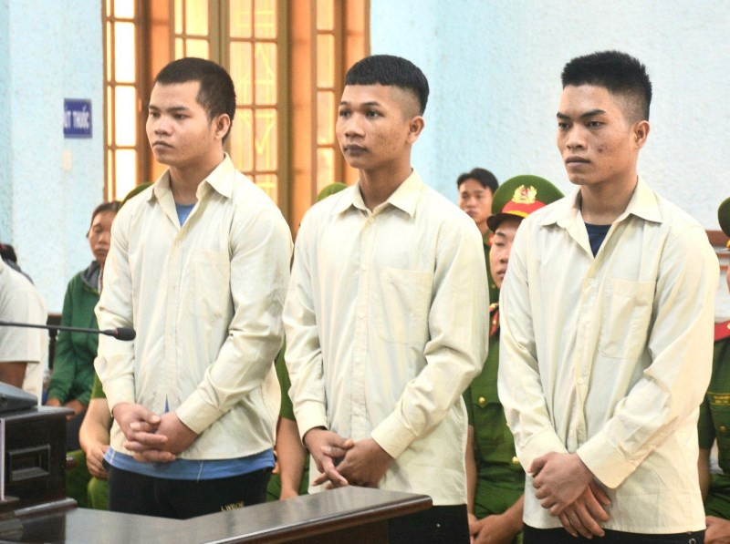 Hiếp dâm người dưới 16 tuổi.jpg