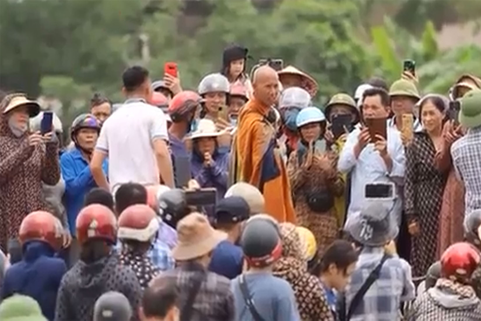 Phải làm gì nếu bạn trở thành “nhân vật bất đắc dĩ” trên mạng?