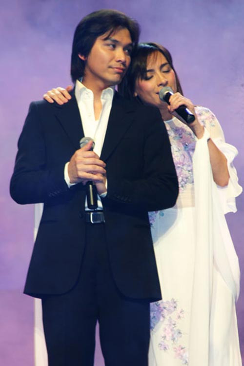 phi nhung tiet lo anh tinh tu manh quynh 10 nam truoc manhquynh phi nhung 1457584645 width500height750.jpg