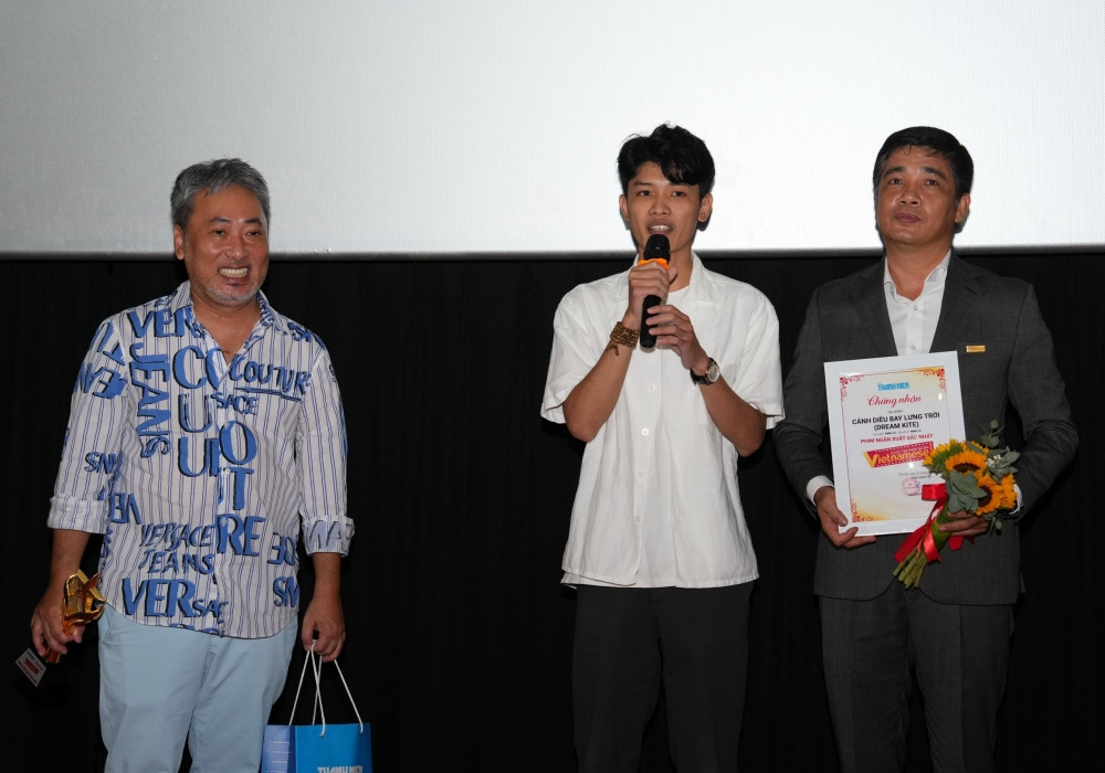 batch_dd79b6b285f37a56240f6b.jpg