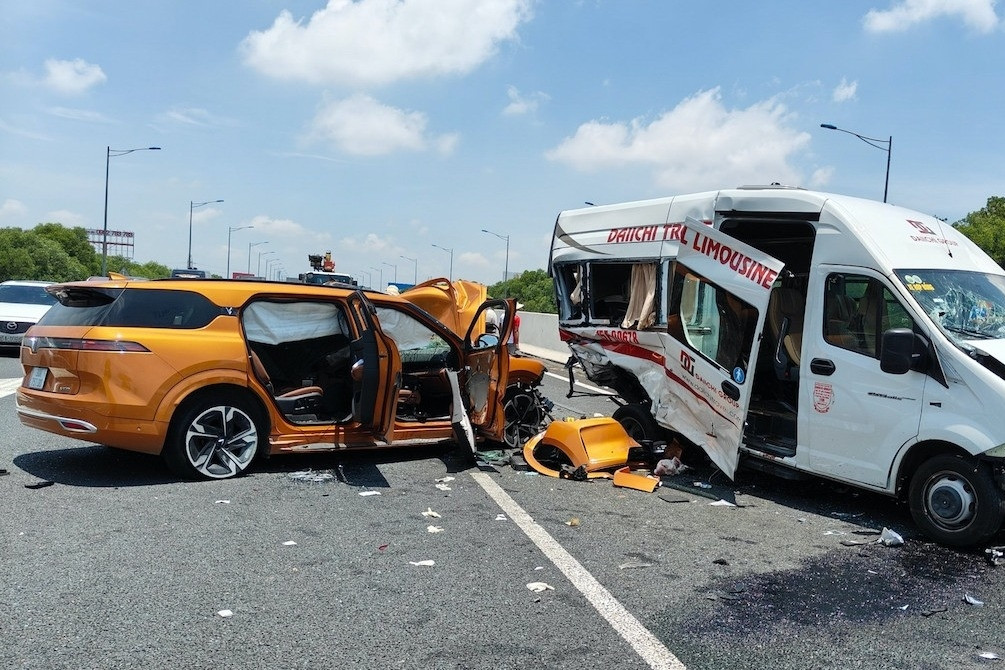 Tránh chuyện đỗ xe, cãi vã ở làn 120km/h, cần bộ quy tắc ứng xử trên cao tốc?