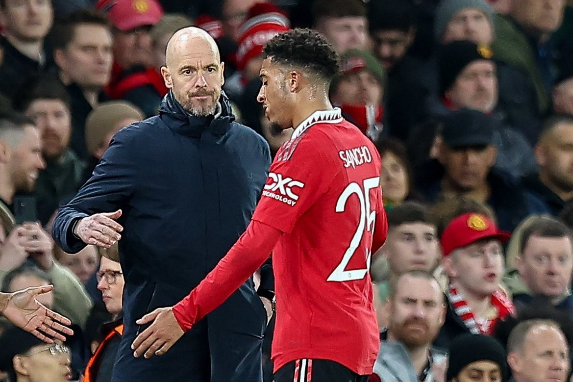 Jadon Sancho trở lại MU liền đá hỏng 11m, Ten Hag lên tiếng