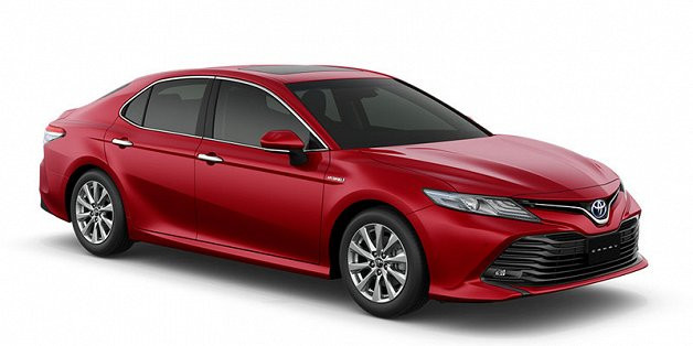 Cùng nhập từ Thái Lan, xe Toyota Camry tại Việt Nam lệch giá như thế nào?