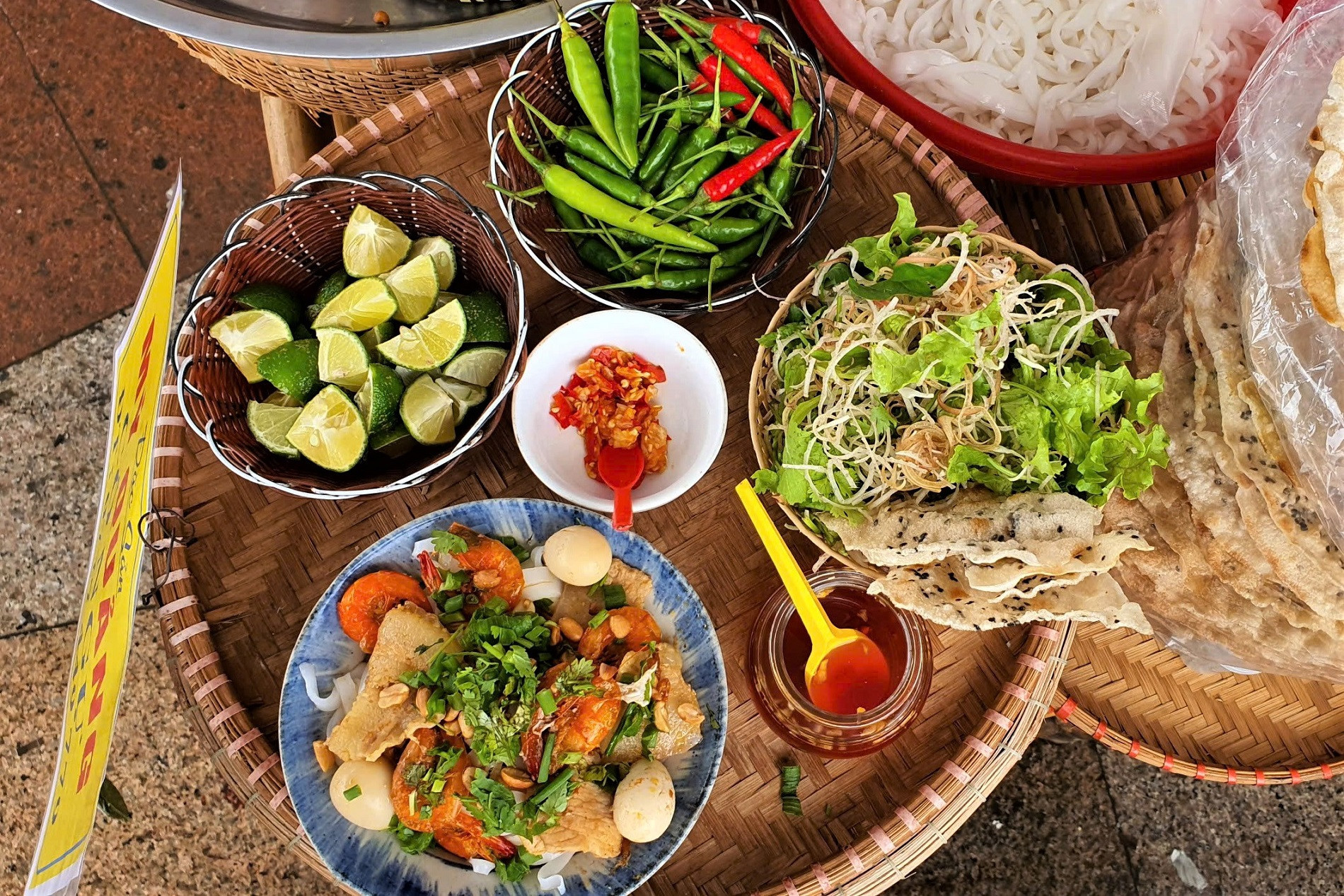 Mì Quảng.jpg