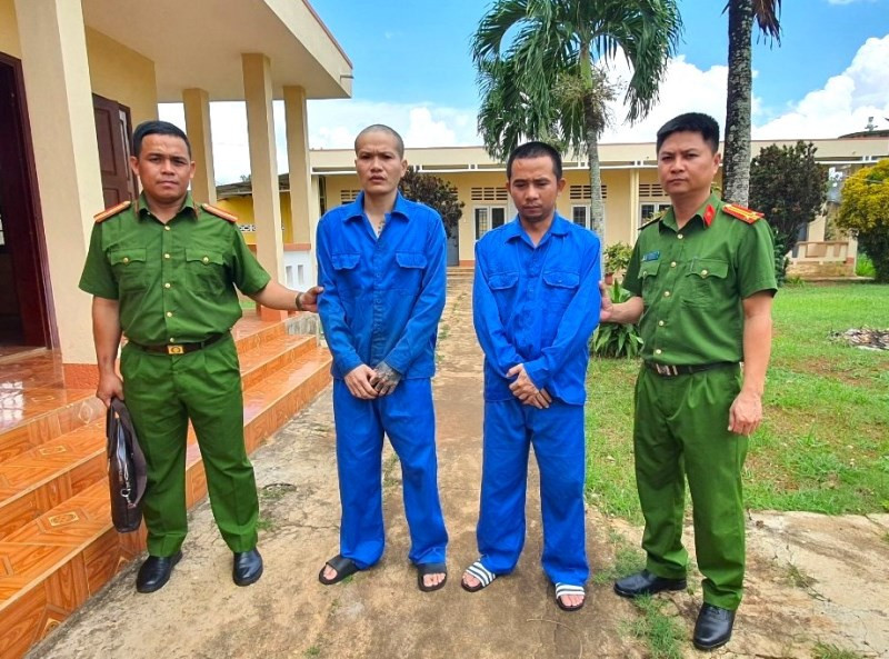 Mua bán người.jpg