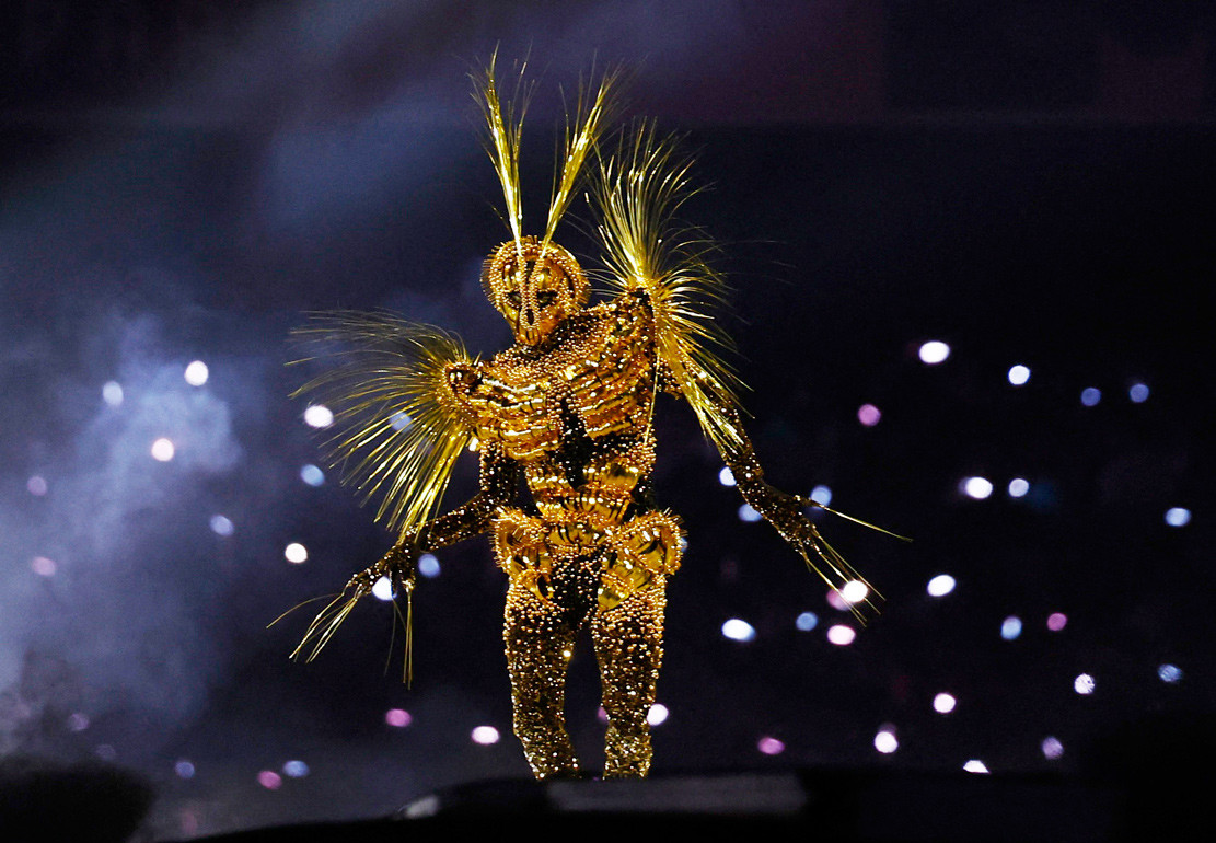 Bế mạc Olympic Paris, chào Los Angeles 2028 Nghệ sĩ dương cầm Alain Roche chơi nhạc trong lễ bế mạc