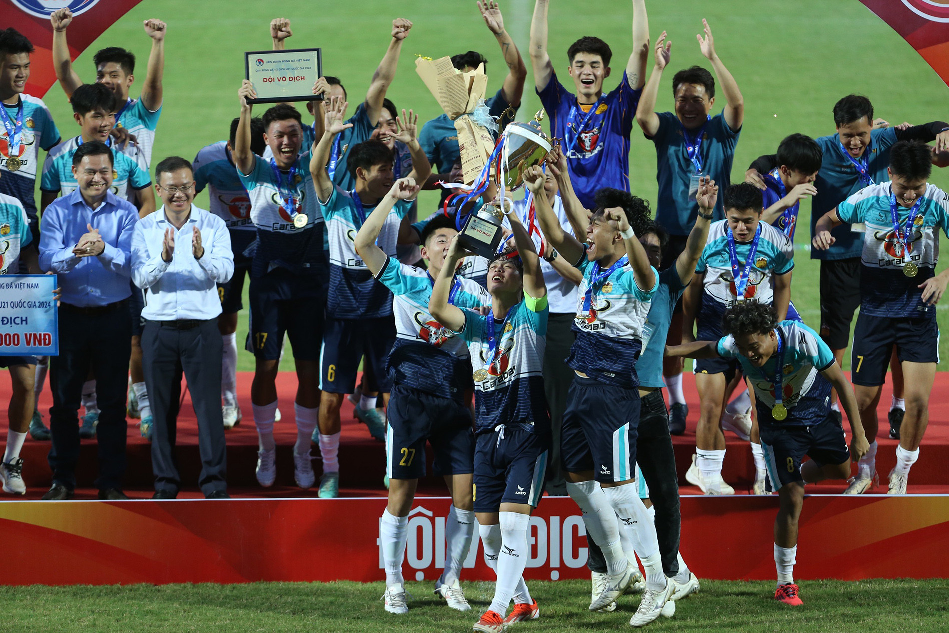 u21 quoc gia pvf hagl 12.jpg