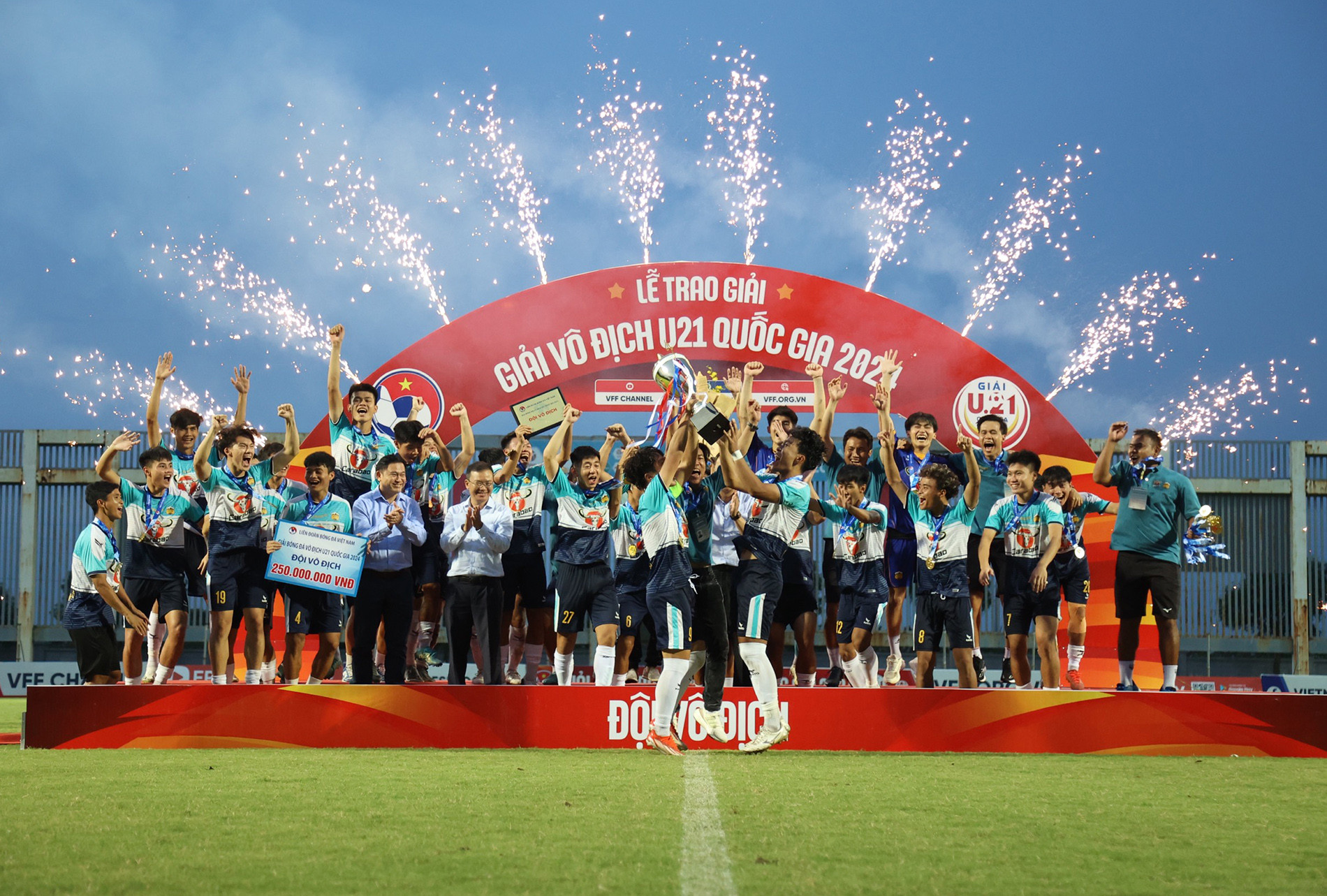 u21 quoc gia pvf hagl 9.jpg