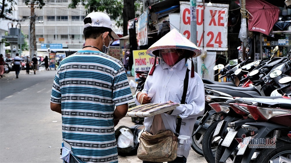 ve so e nan ni gay luoi khong co nguoi mua 2 1615.jpg