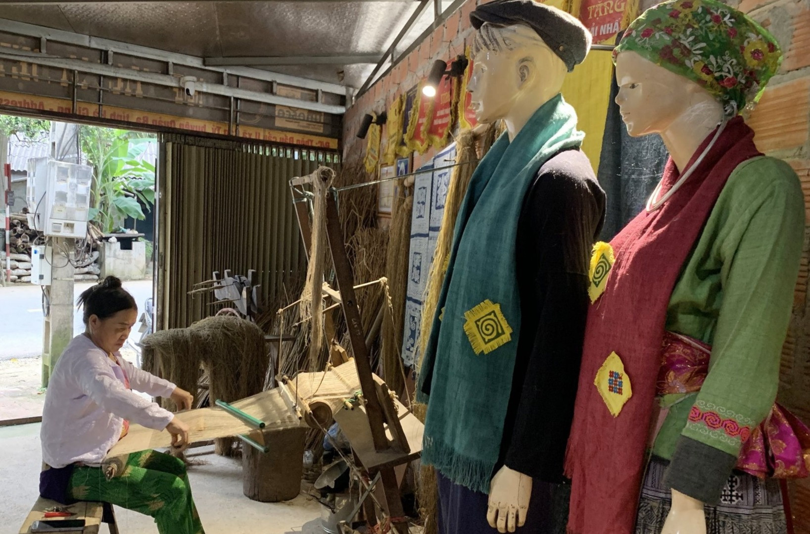 dệt lanh.jpg