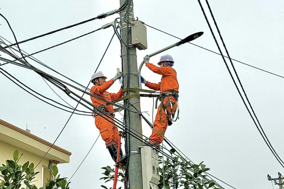 Nguyên Hoà chú trọng nâng chất tiêu chí điện trong xây dựng nông thôn mới