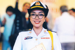 NSƯT Phương Anh tuổi 42 lên thượng tá, viên mãn bên chồng lai Pakistan