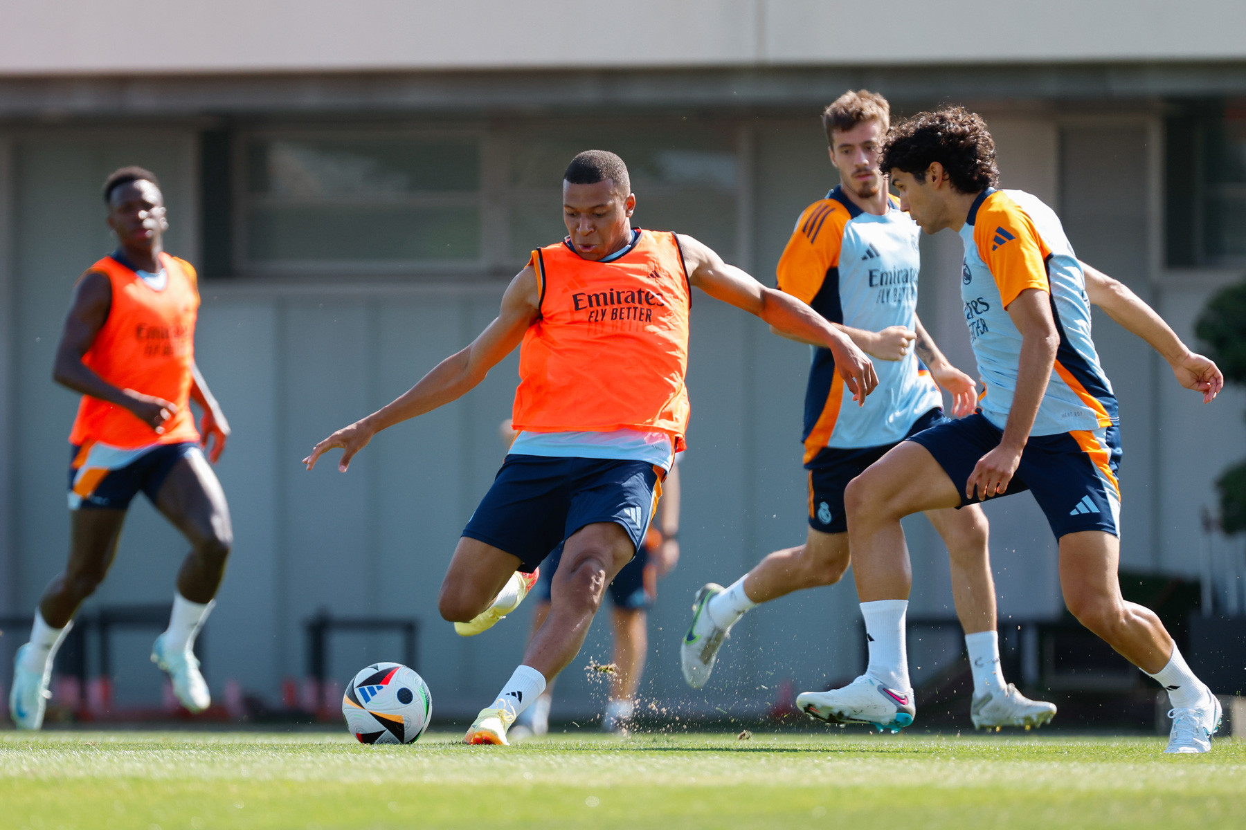 Mbappe Valdebebas.jpg