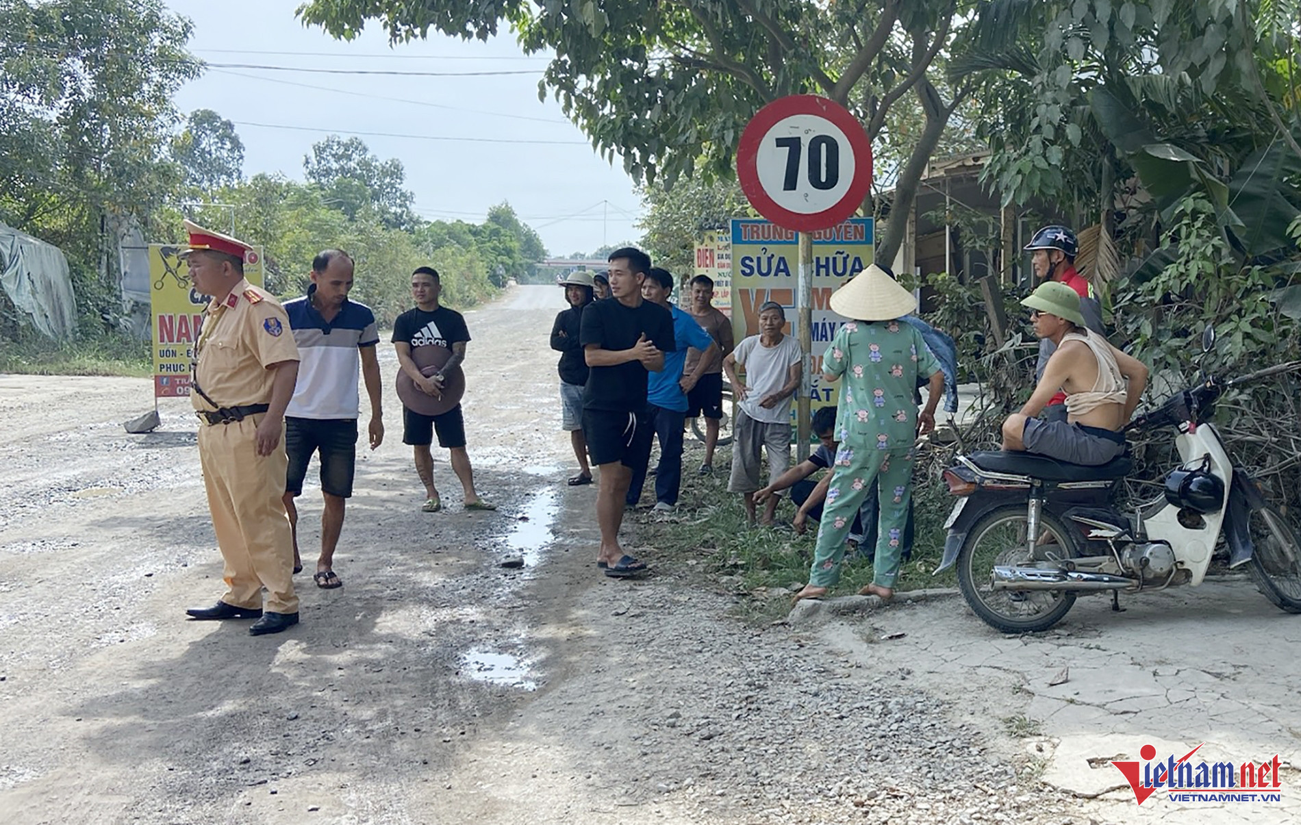 W-giao thong 10.jpg