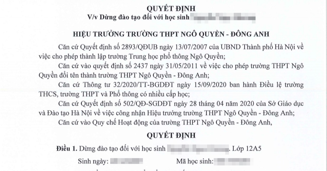 Con bị trường “dừng đào tạo” vì bố thắc mắc về chương trình học