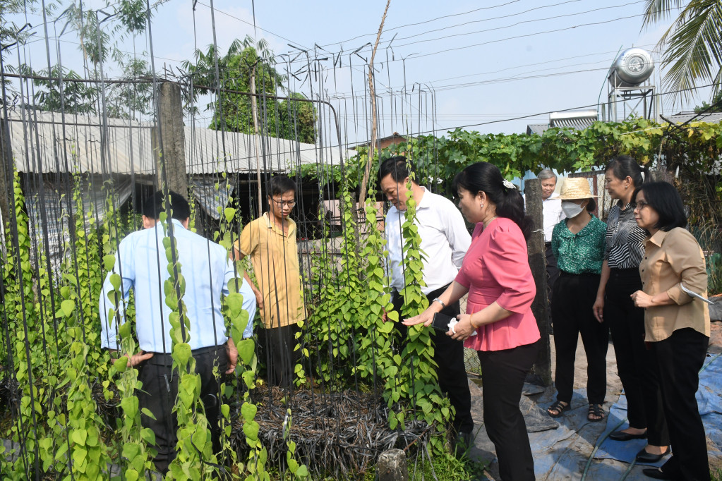 thẩm định ntm xã đức hòa.jpg