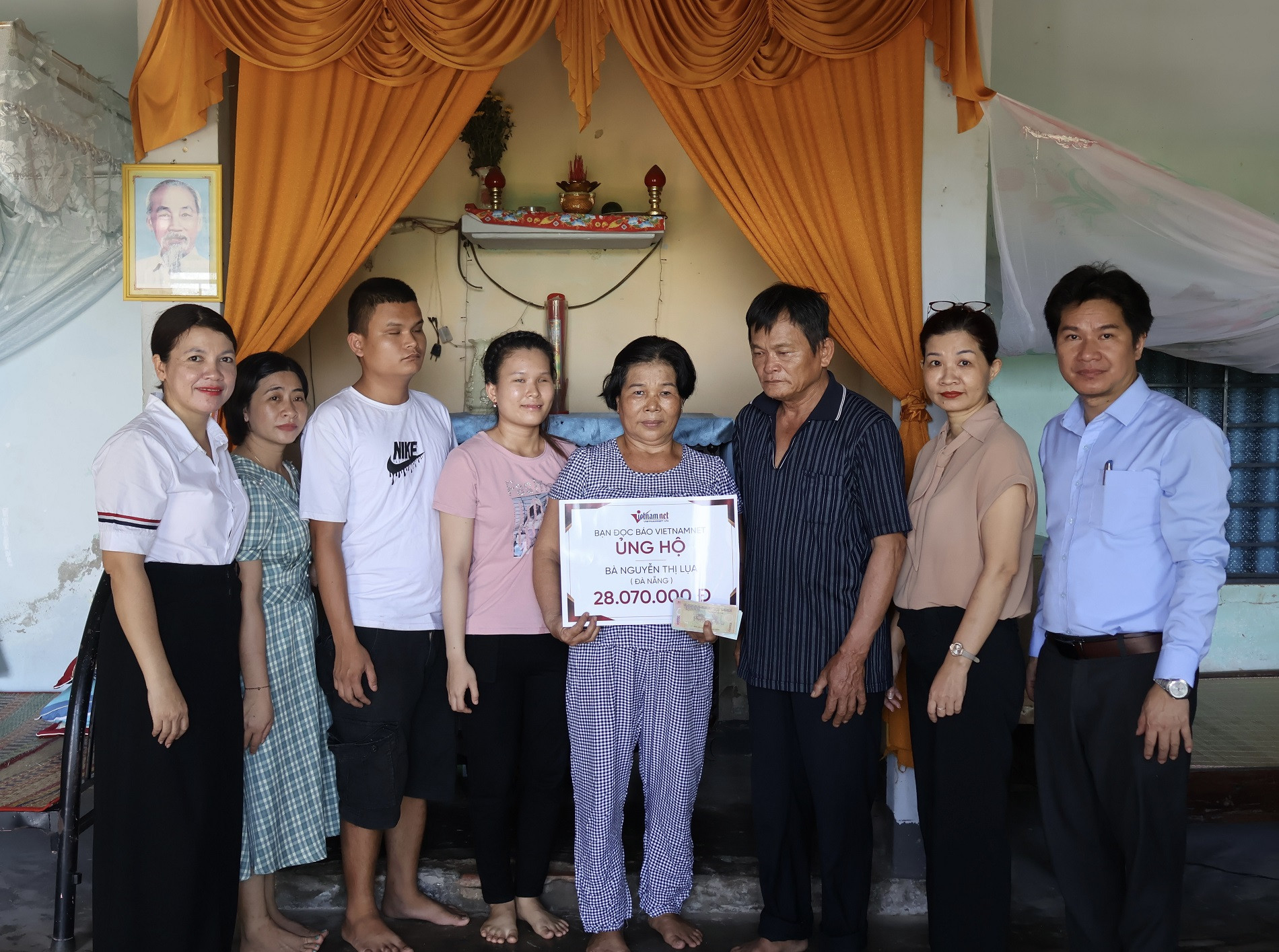 gia canh ba lua1.jpg