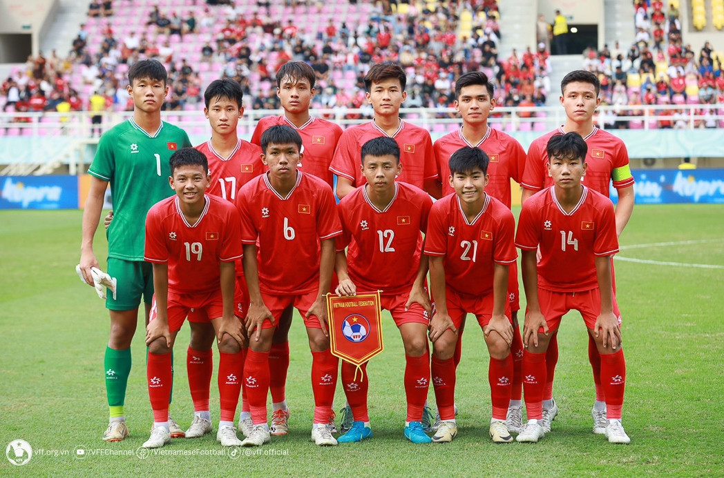 u16 viet nam.jpg