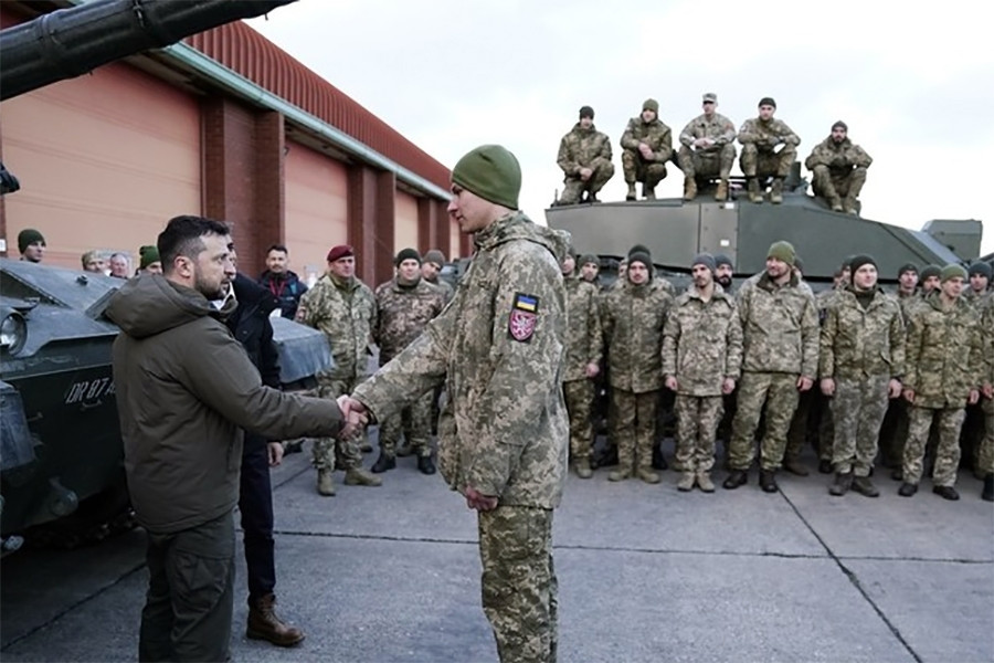 Ukraine dùng xe tăng Anh ở Kursk, Nga tố Mỹ nói dối về vụ đột kích