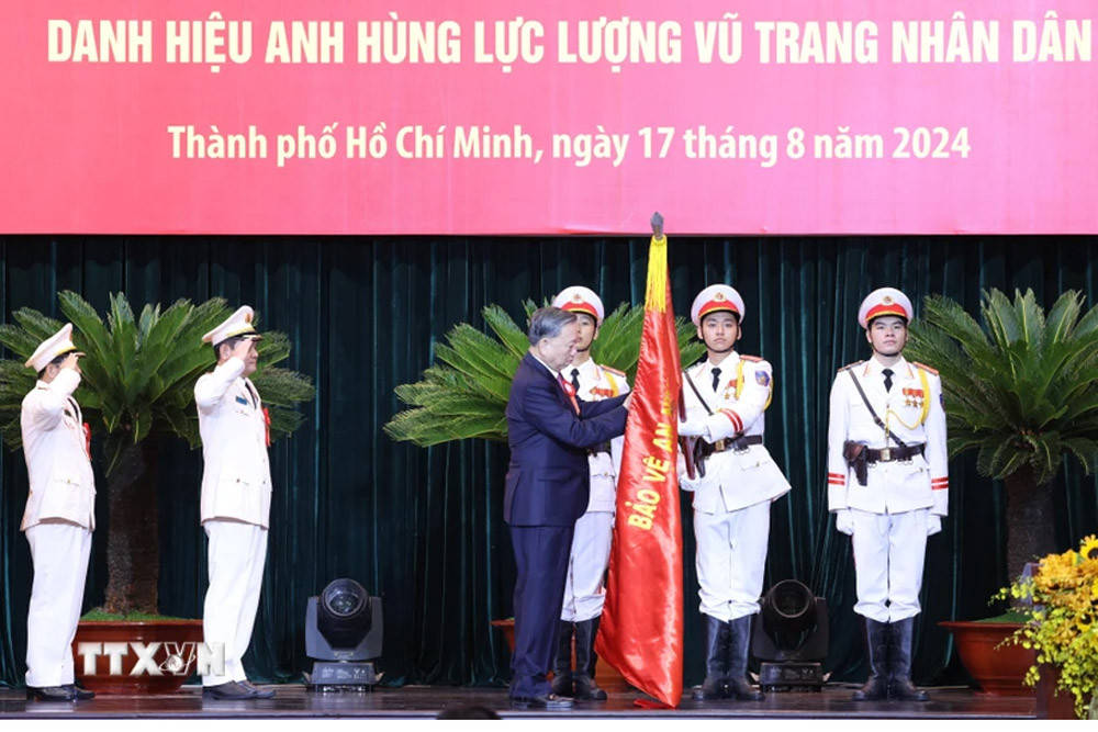 Cong an TPHCM.jpg
