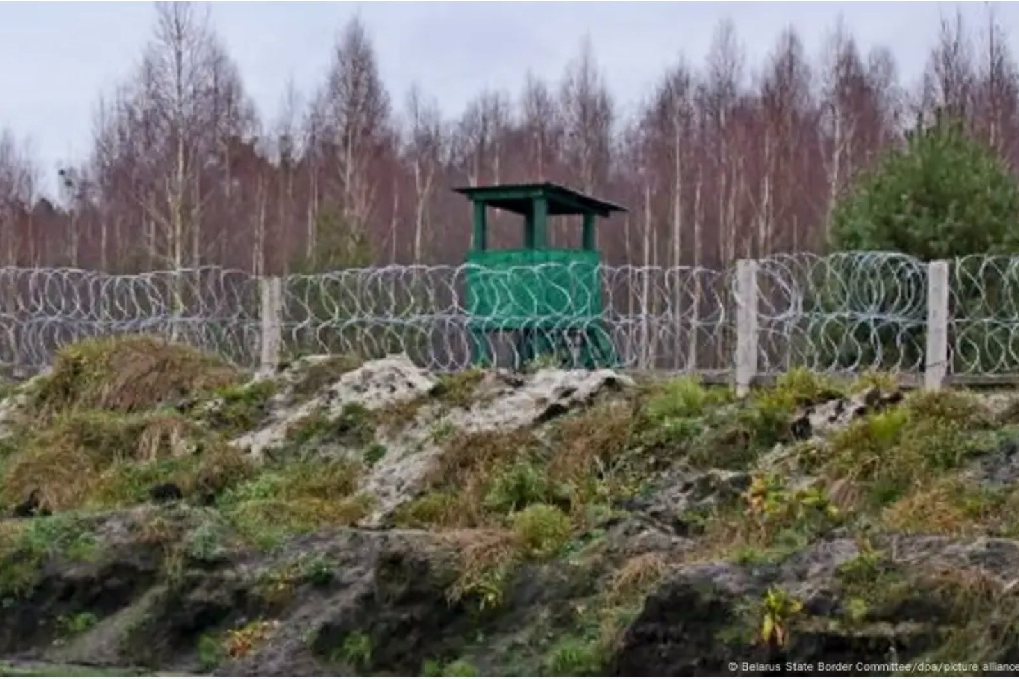 Belarus triển khai 1/3 quân đội dọc biên giới với Ukraine