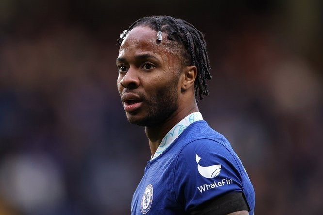 Bị loại khỏi Chelsea đấu Man City, Sterling bức xúc đòi làm rõ