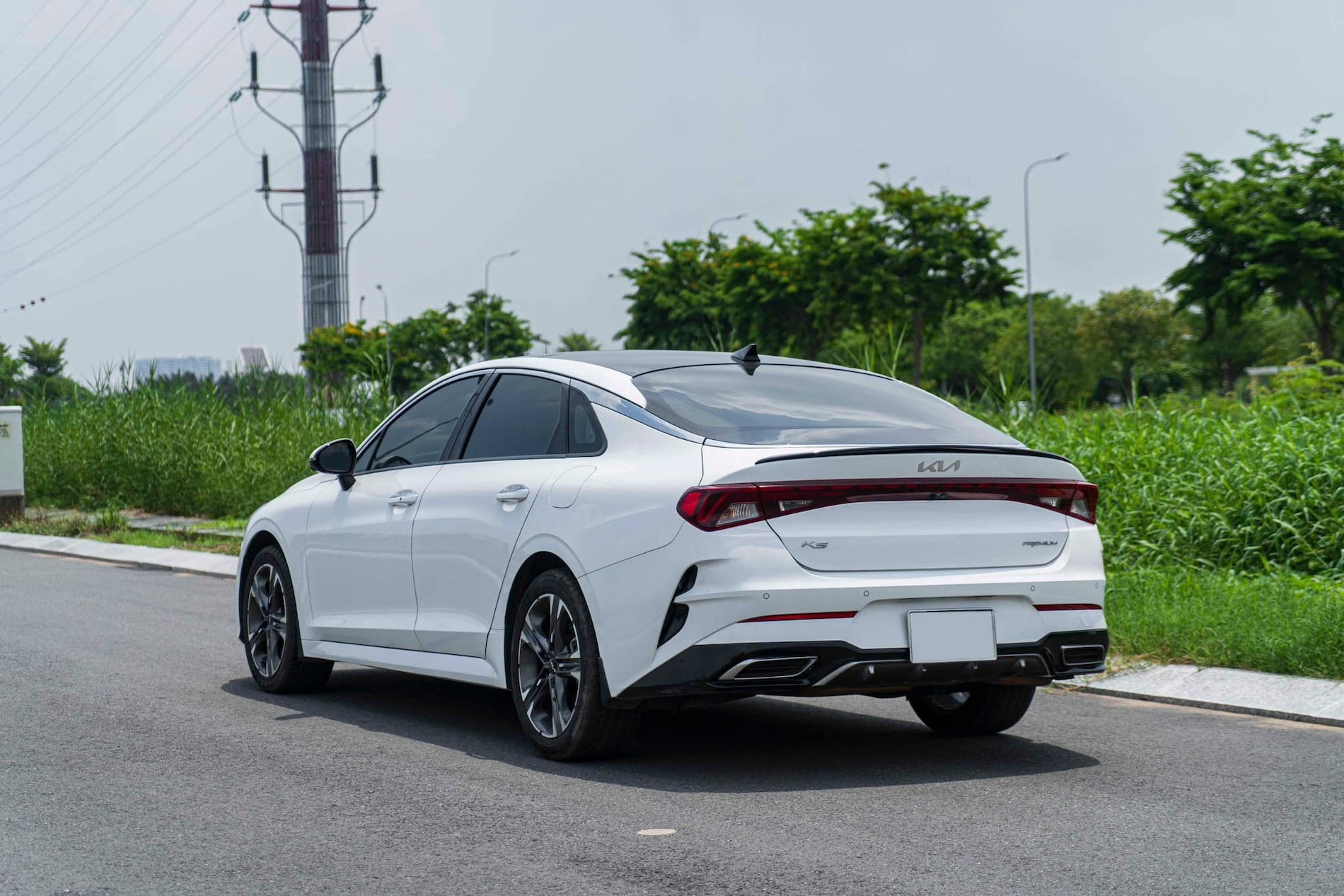 kia k5 premium 5.jpg