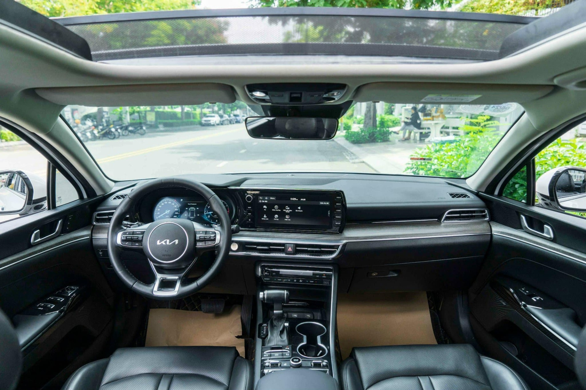 kia k5 premium 7.jpg