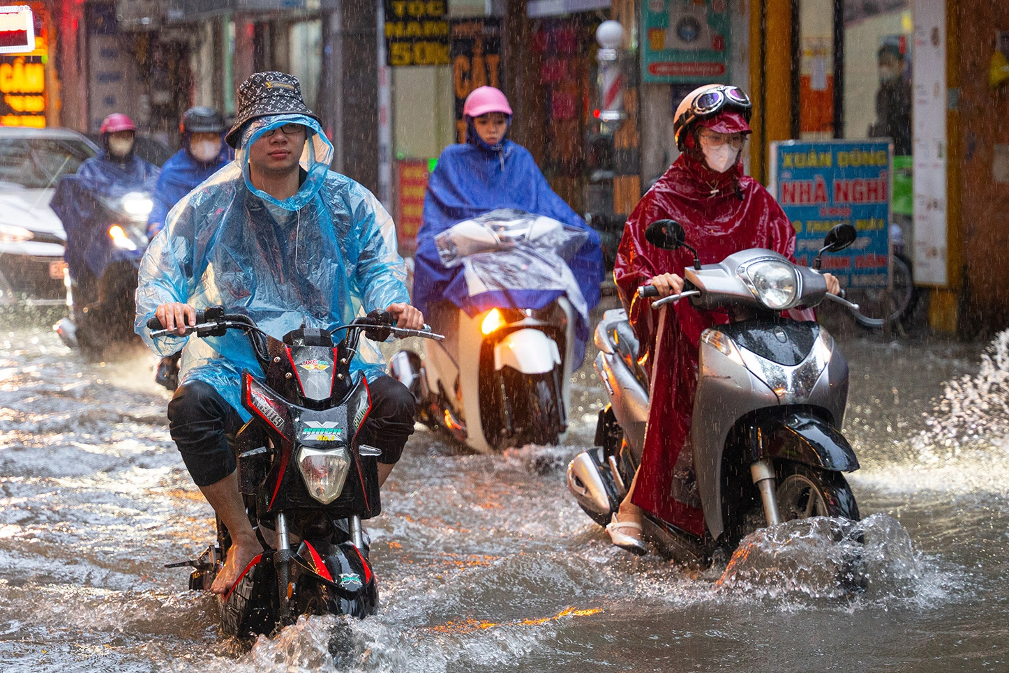 Thời tiết Hà Nội 3 ngày tới: Bắt đầu vào đợt mưa mới, vẫn có nóng oi