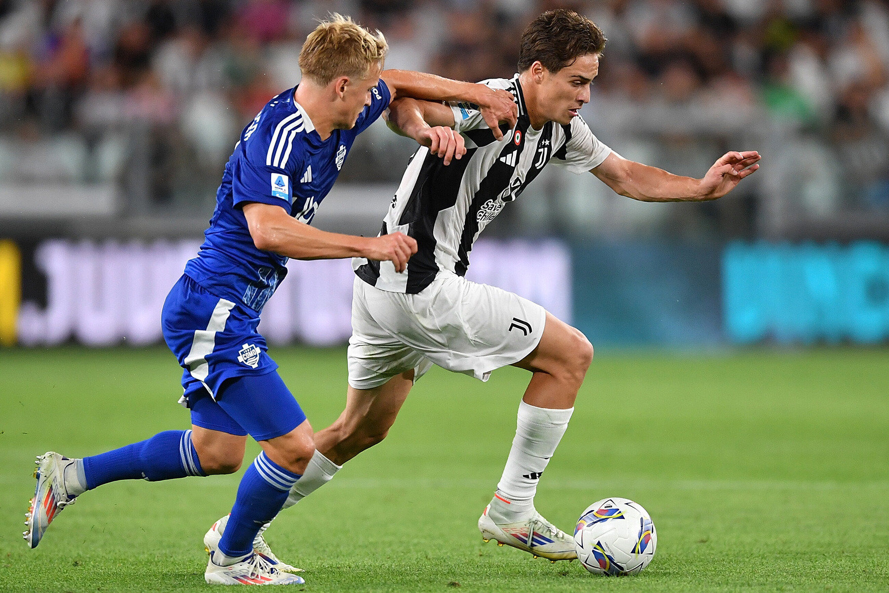 Juventus thắng đậm đội bóng của Fabregas ở vòng 1 Serie A Juventus Como.jpg