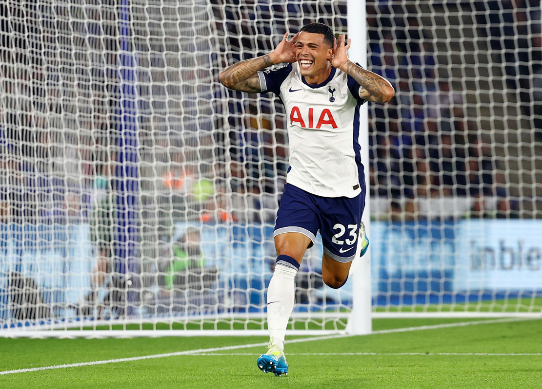 Tottenham đánh rơi chiến thắng trên sân Leicester Leicester Tottenham