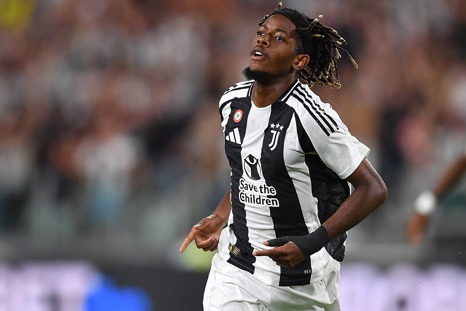 Juventus thắng đậm đội bóng của Fabregas ở vòng 1 Serie A Mbangula Juventus Como 2.jpg