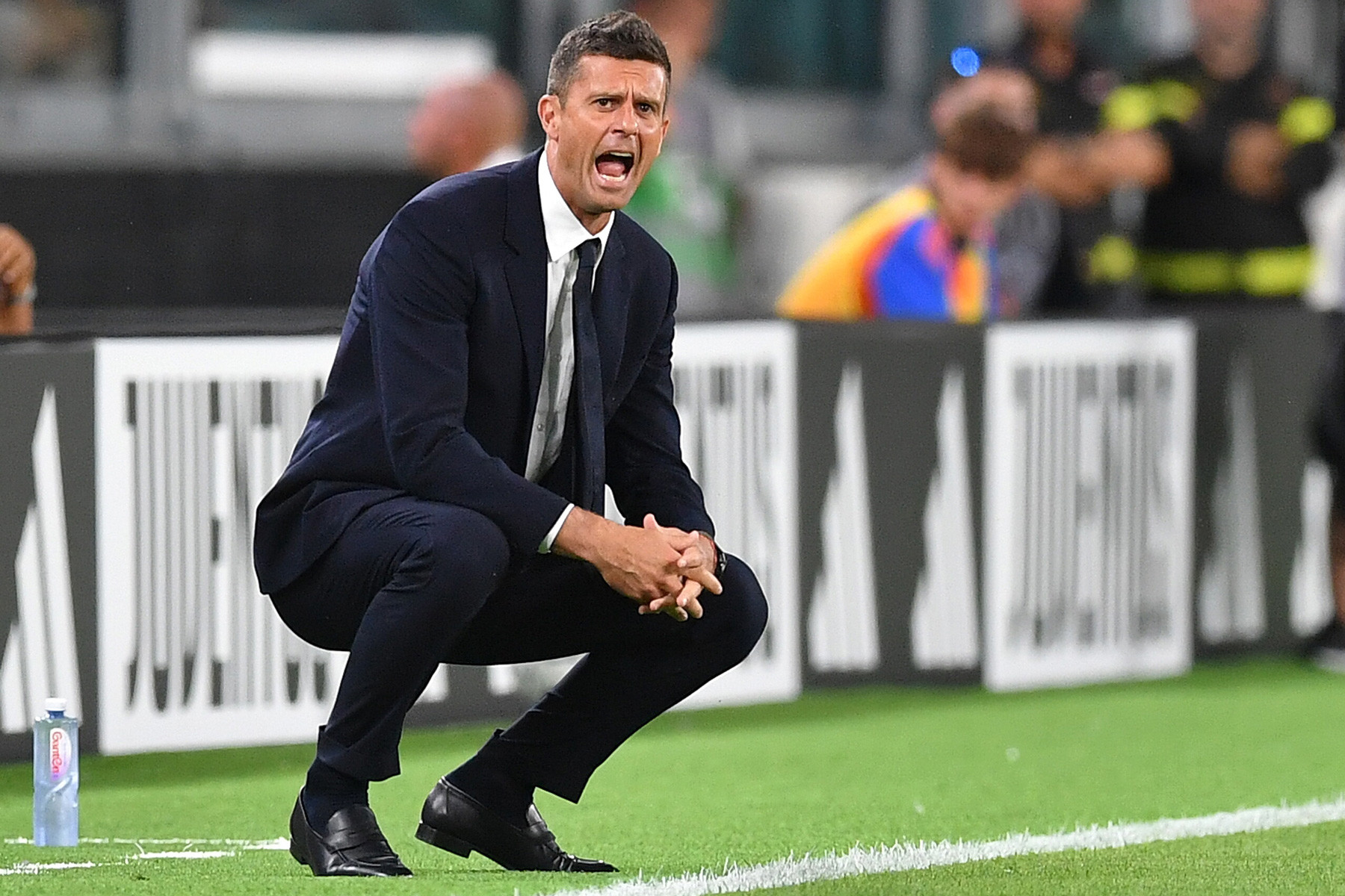 Juventus thắng đậm đội bóng của Fabregas ở vòng 1 Serie A Thiago Motta Juventus Como.jpg