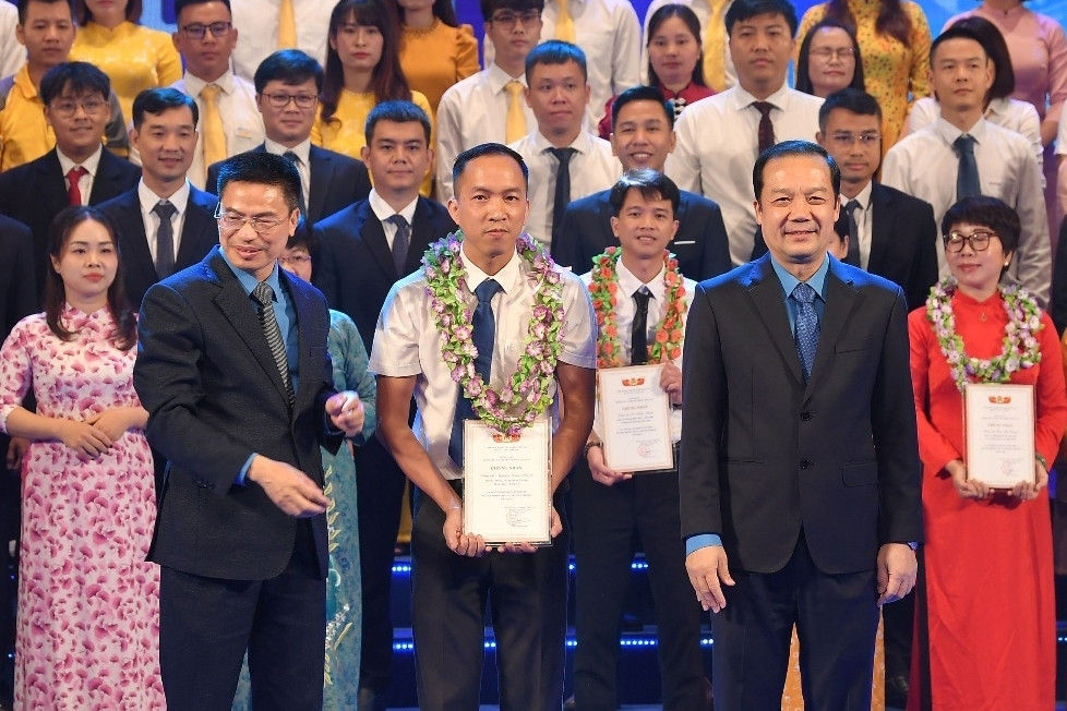 Công đoàn ngành TT&TT tôn vinh 218 người lao động tiêu biểu năm 2024