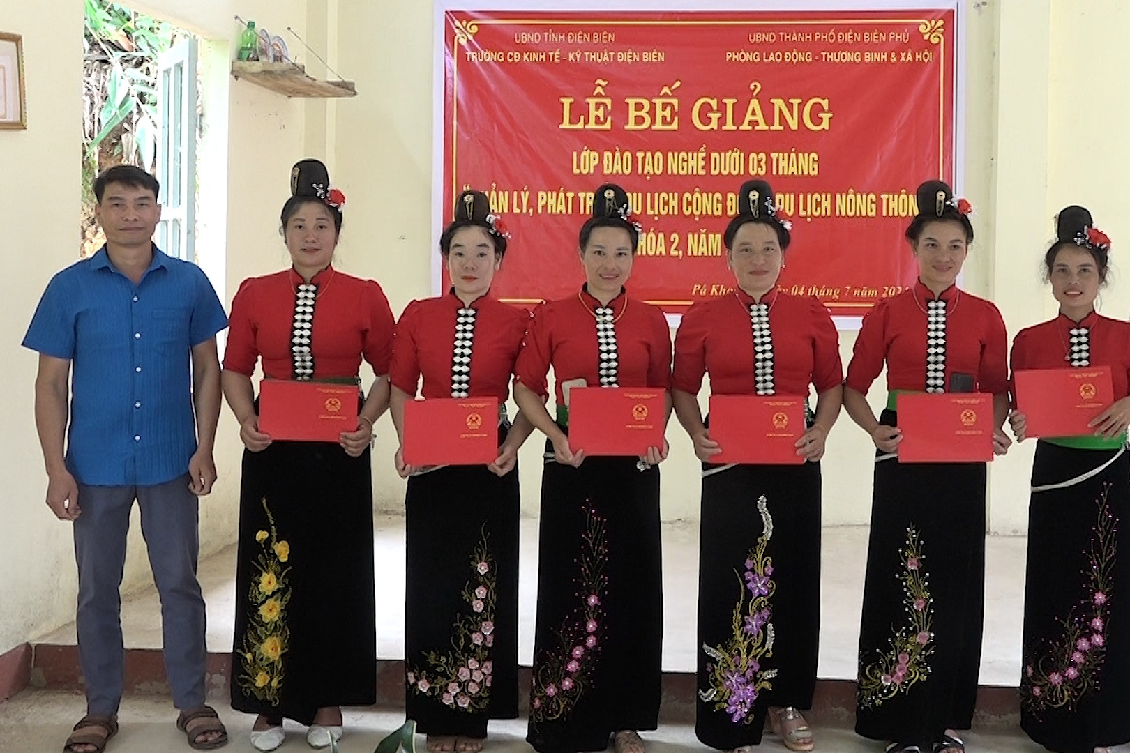 Điện Biên: Nâng cao chất lượng nguồn nhân lực phát triển du lịch nông thôn mới