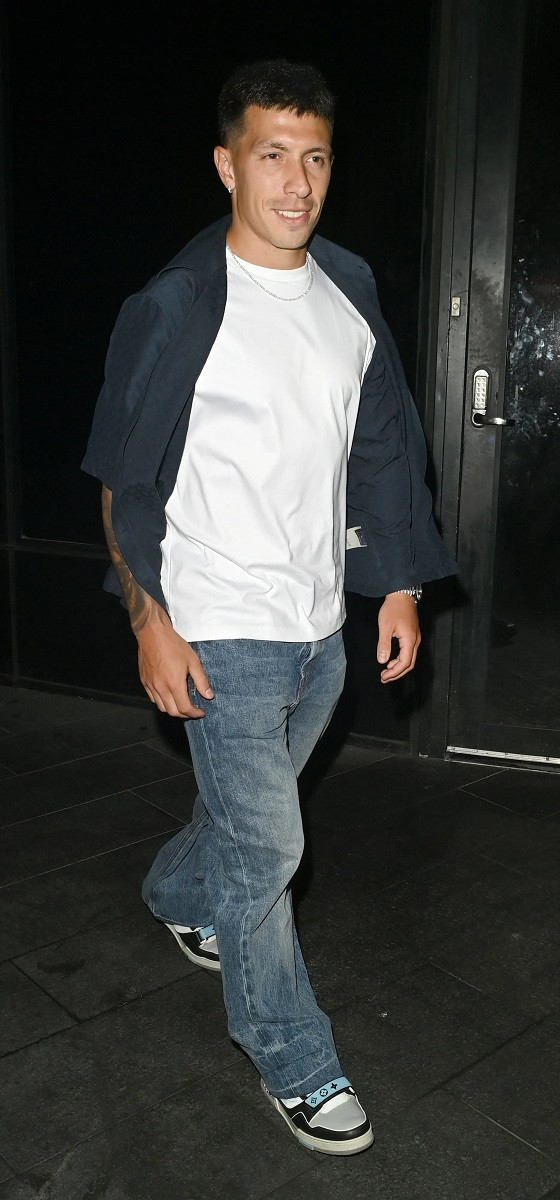 Lisandro Martinez.jpg