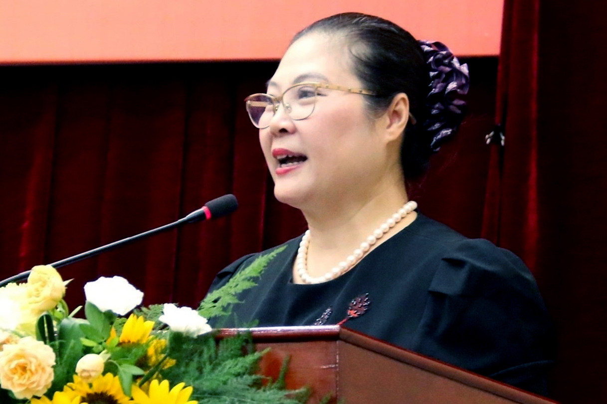 pgsts trinh hoai thu 3093.jpg