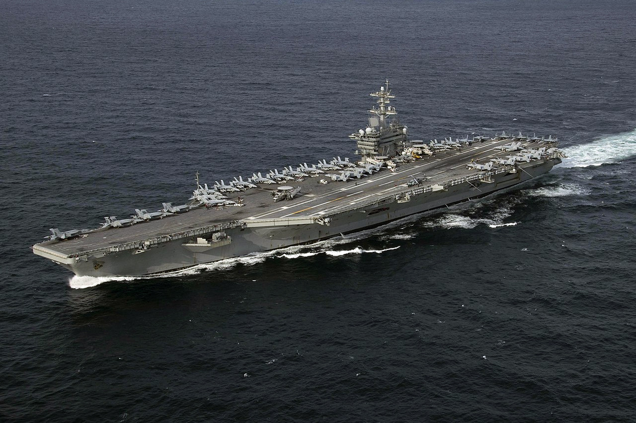 tau san bay USS Abraham Lincoln.jpg