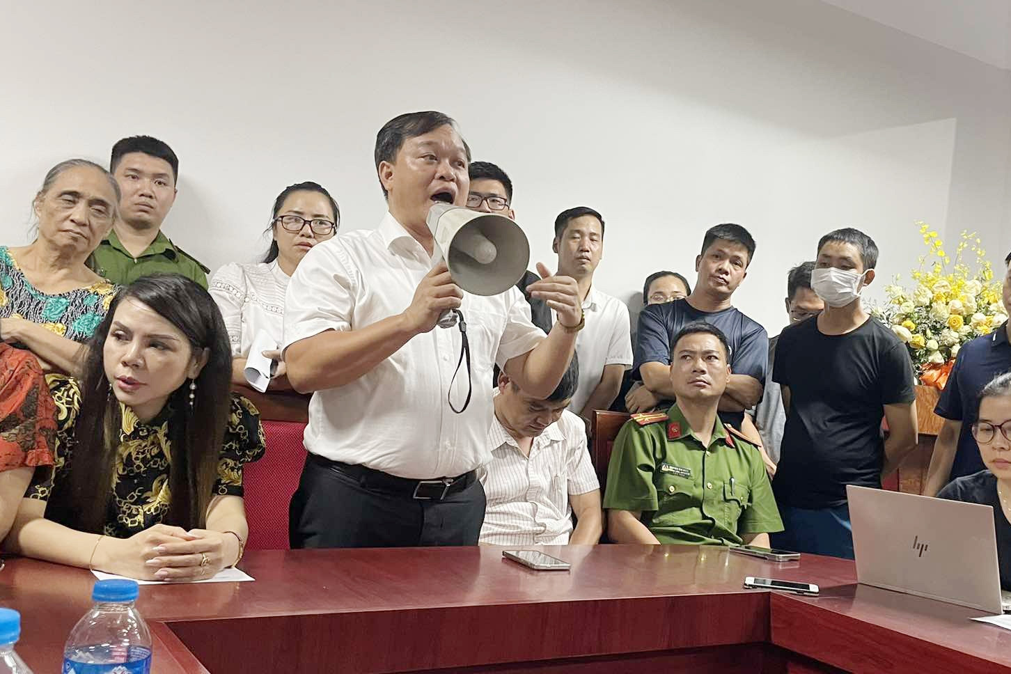 Trách nhiệm thuộc về ai khi học sinh chưa thể nhập học Trường Tiểu học Tây Mỗ 3?