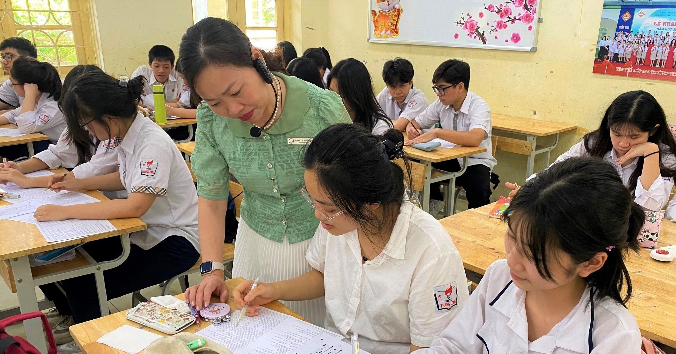 Không còn cấm giáo viên tổ chức dạy thêm ngoài nhà trường?