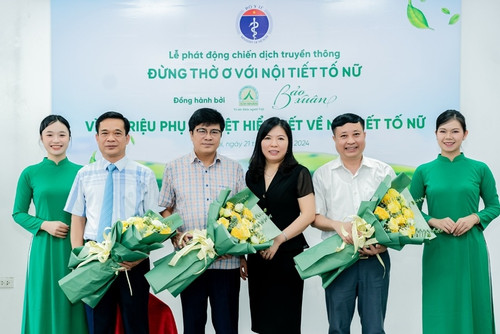 Bảo Xuân đồng hành cùng chiến dịch ‘Đừng thờ ơ với nội tiết tố nữ’