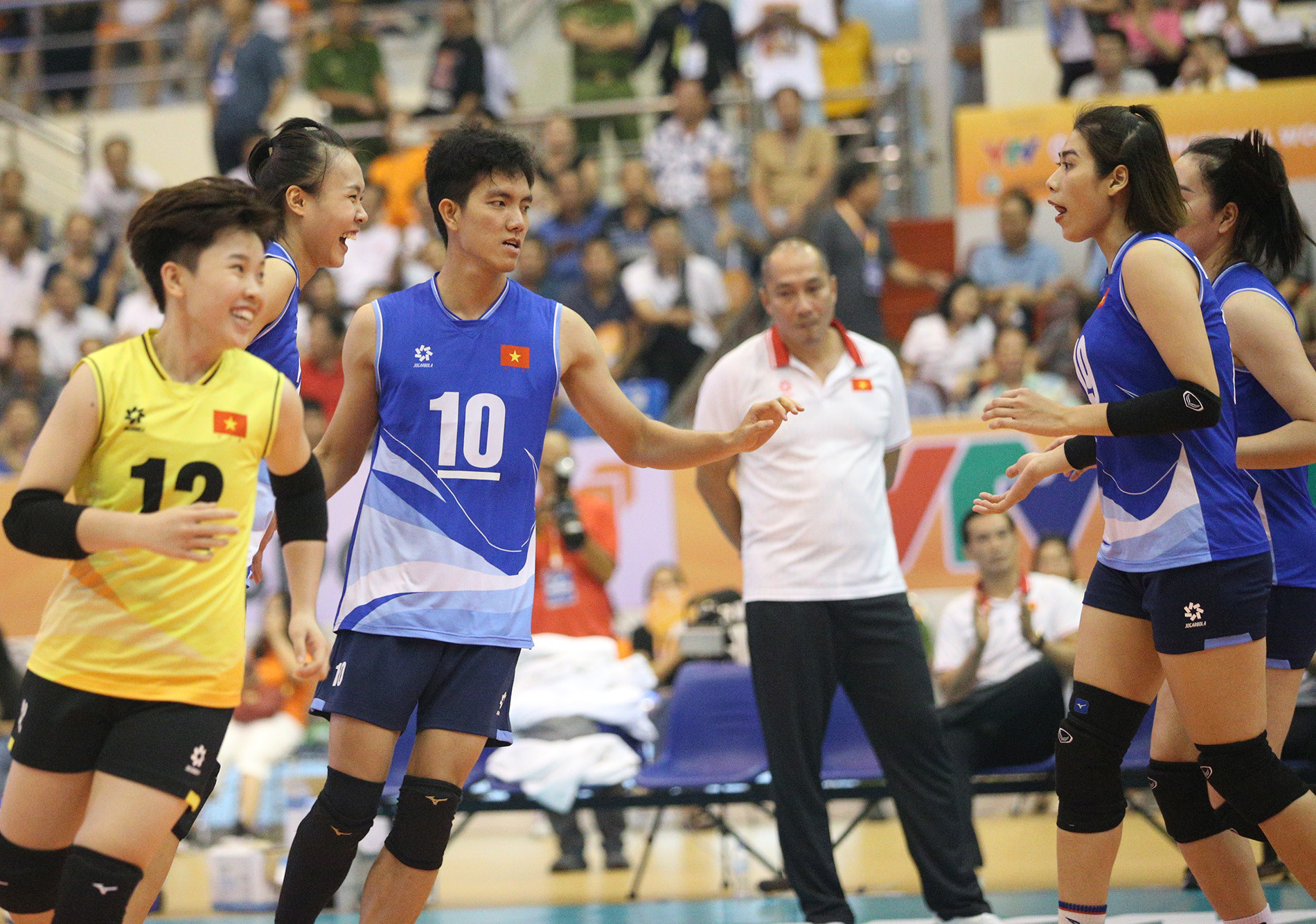 tuyen bong chuyen nu viet nam vtv cup 14.JPG