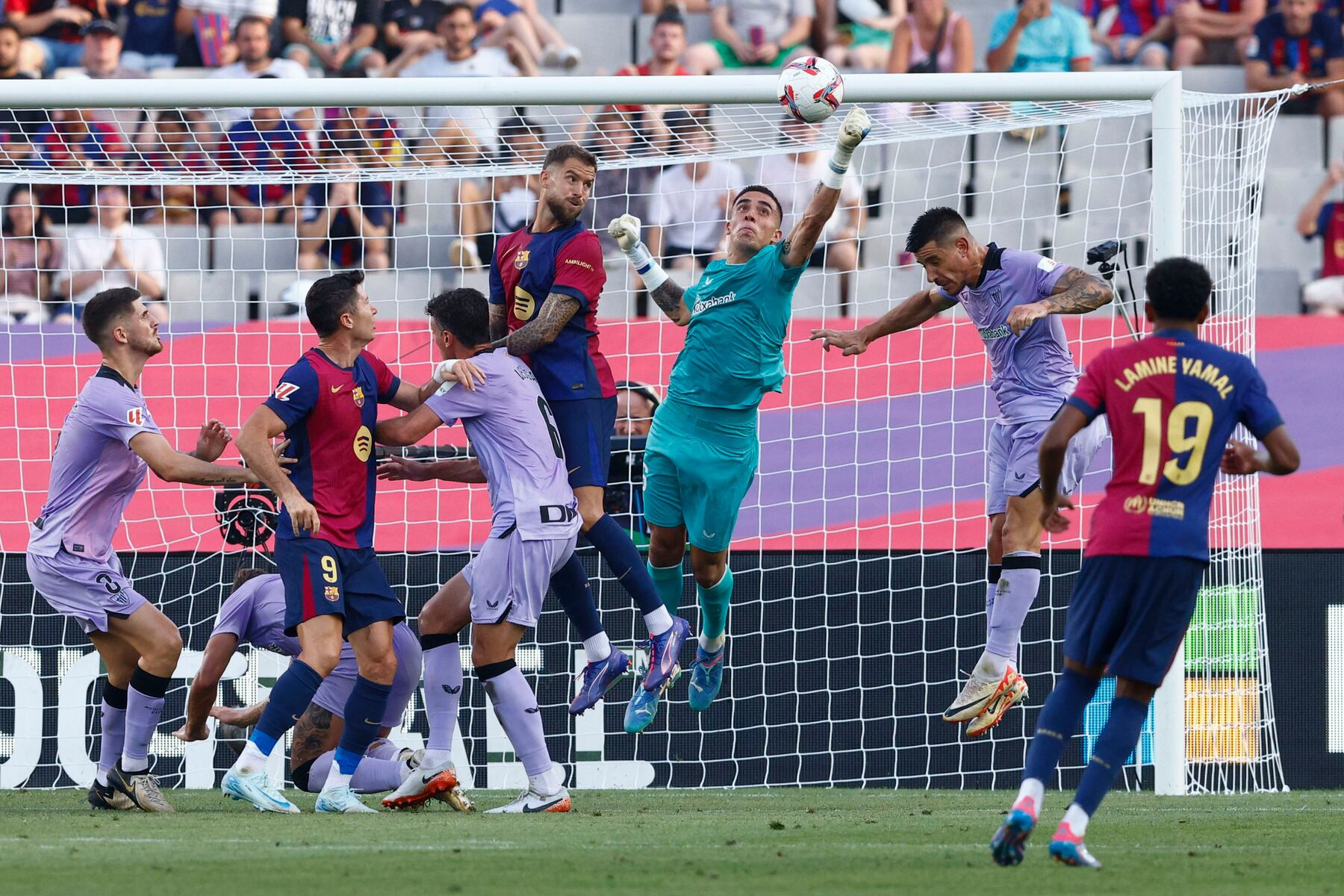 Barca Bilbao Lamine 1.jpg