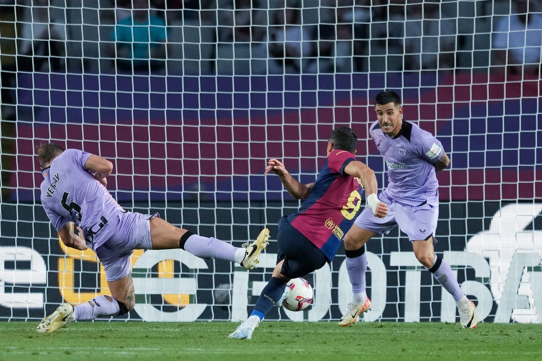 Barca Bilbao Lewandowski.jpg