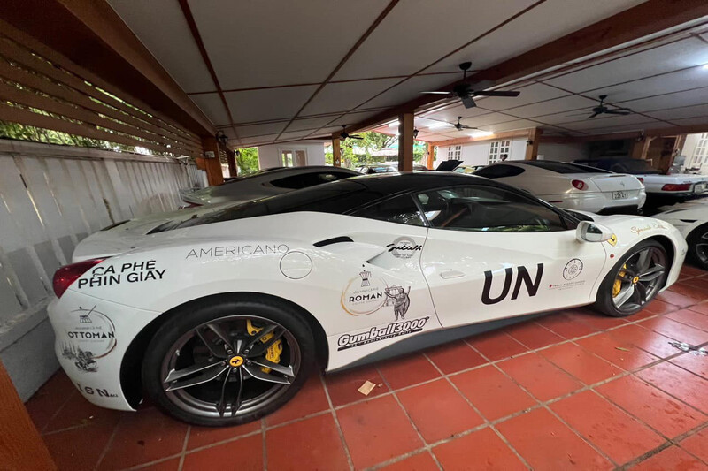 Ferrari 488 GTB-1