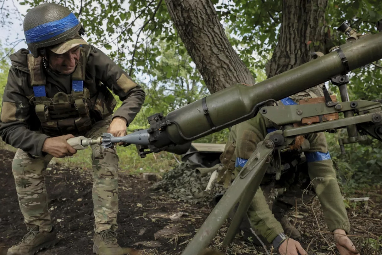 Ông Zelensky tiết lộ vũ khí mới của Ukraine, Nga nêu tổn thất của Kiev ở Kursk