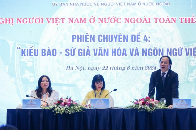 Kiều bào – Sứ giả văn hóa và ngôn ngữ Việt
