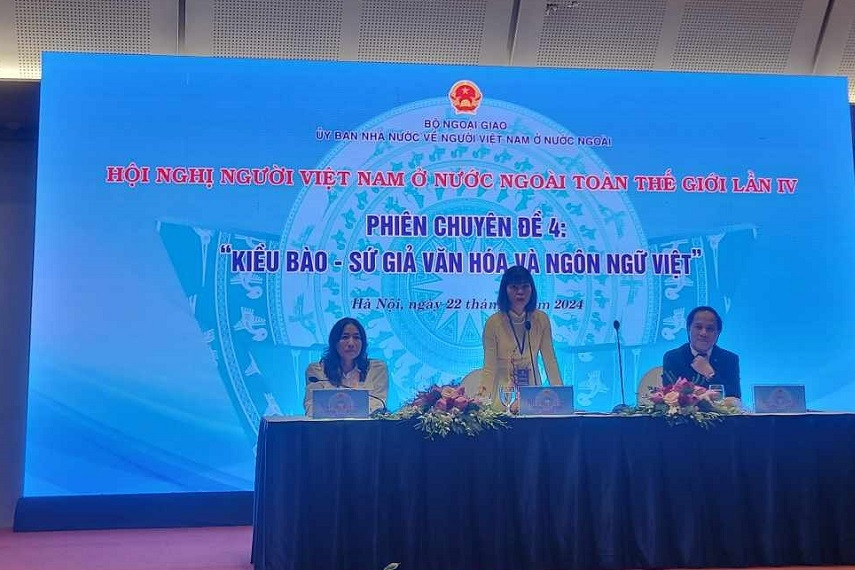 Nhiều giải pháp nâng cao hiệu quả công tác bảo tồn tiếng Việt ở nước ngoài