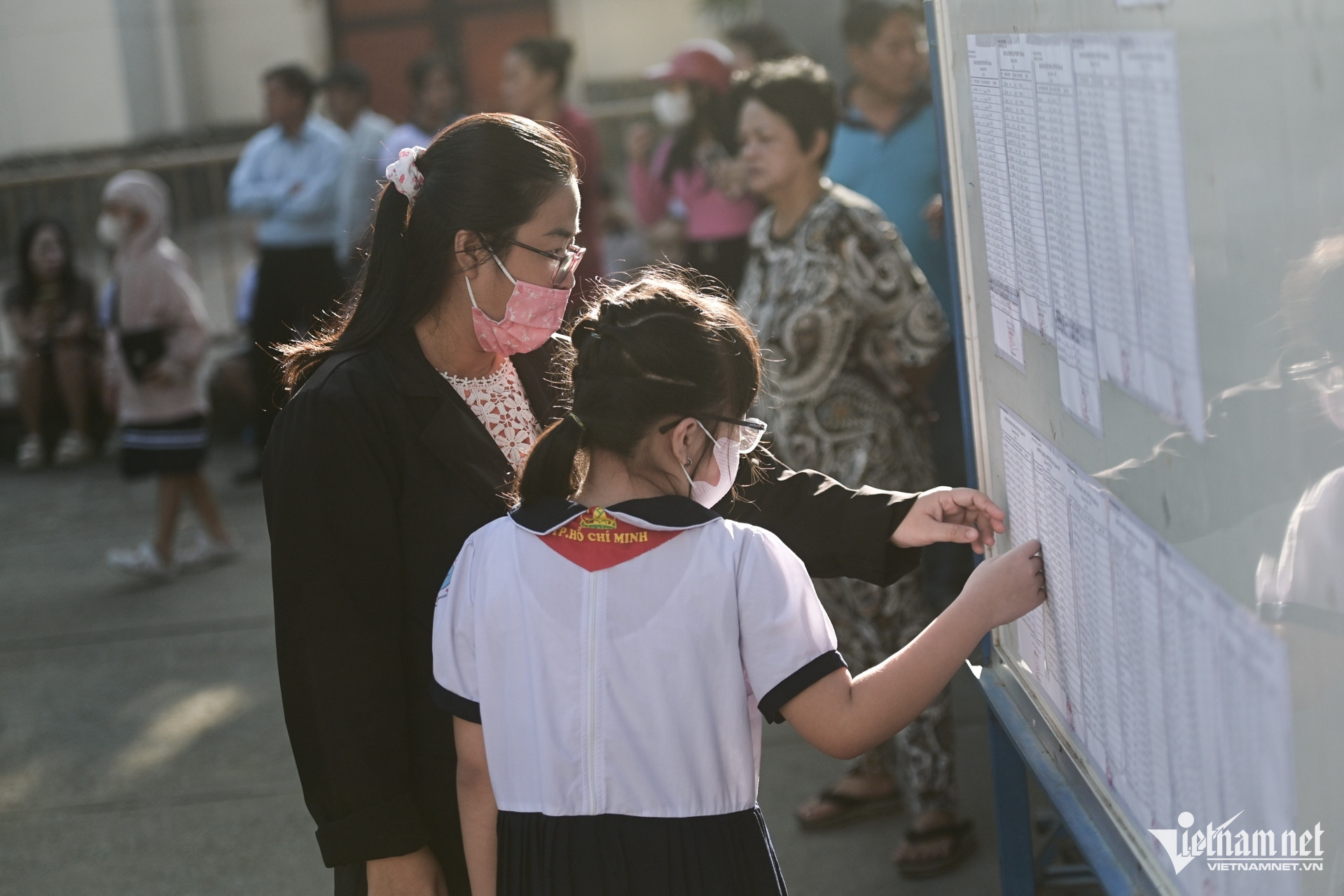 Danh sách hàng chục khoản đóng góp gồm học phí, các khoản phí của học sinh TPHCM