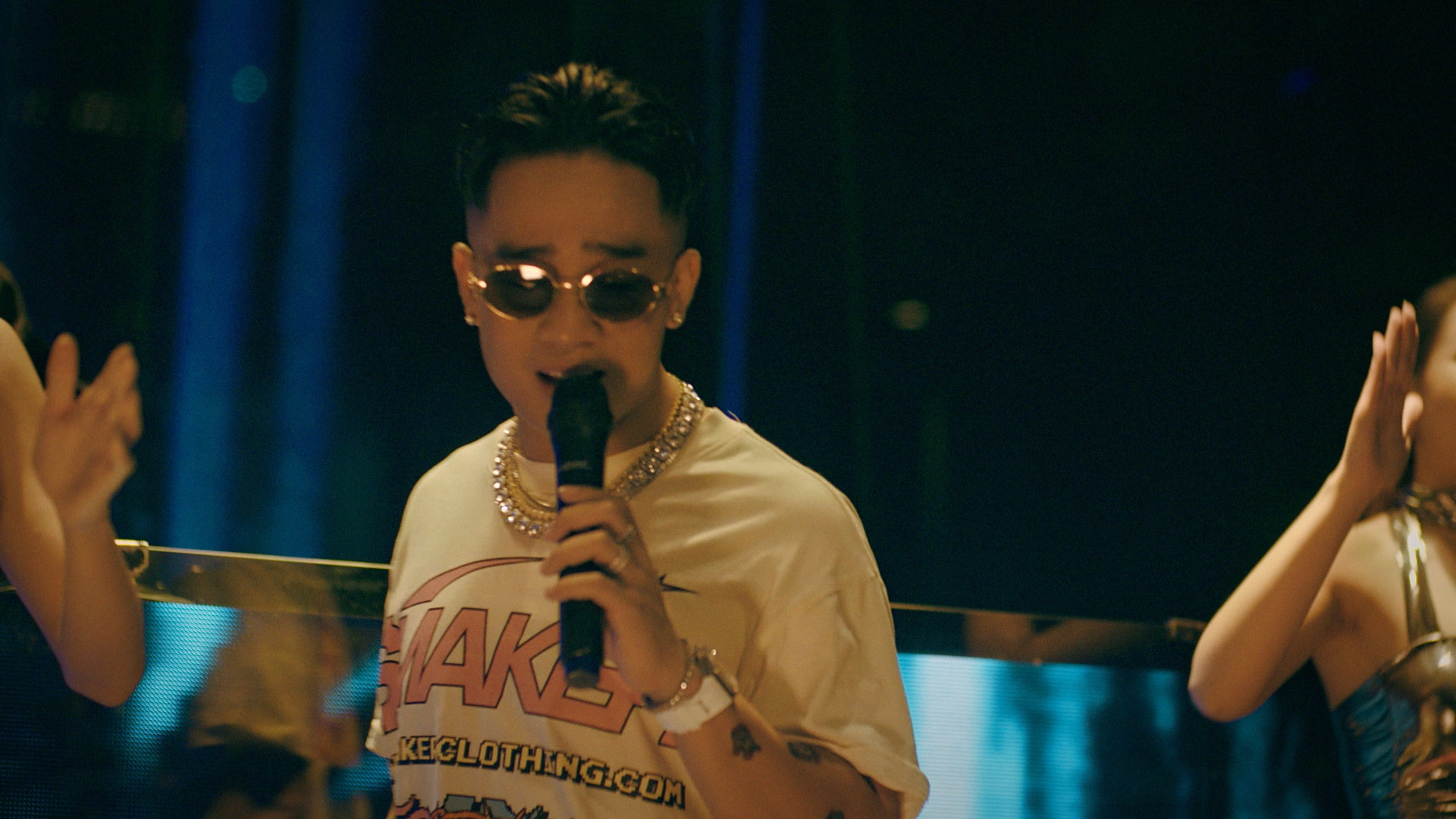 duy nam doc dao 
67.jpg